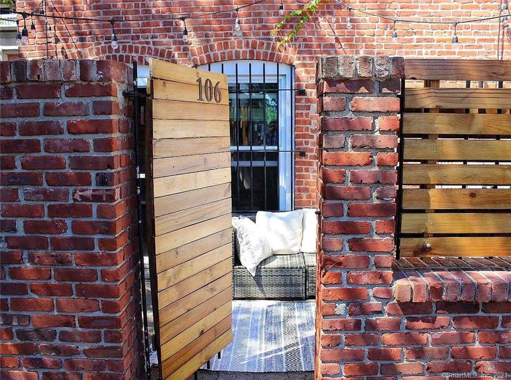 126 Washington Street - Photo 1