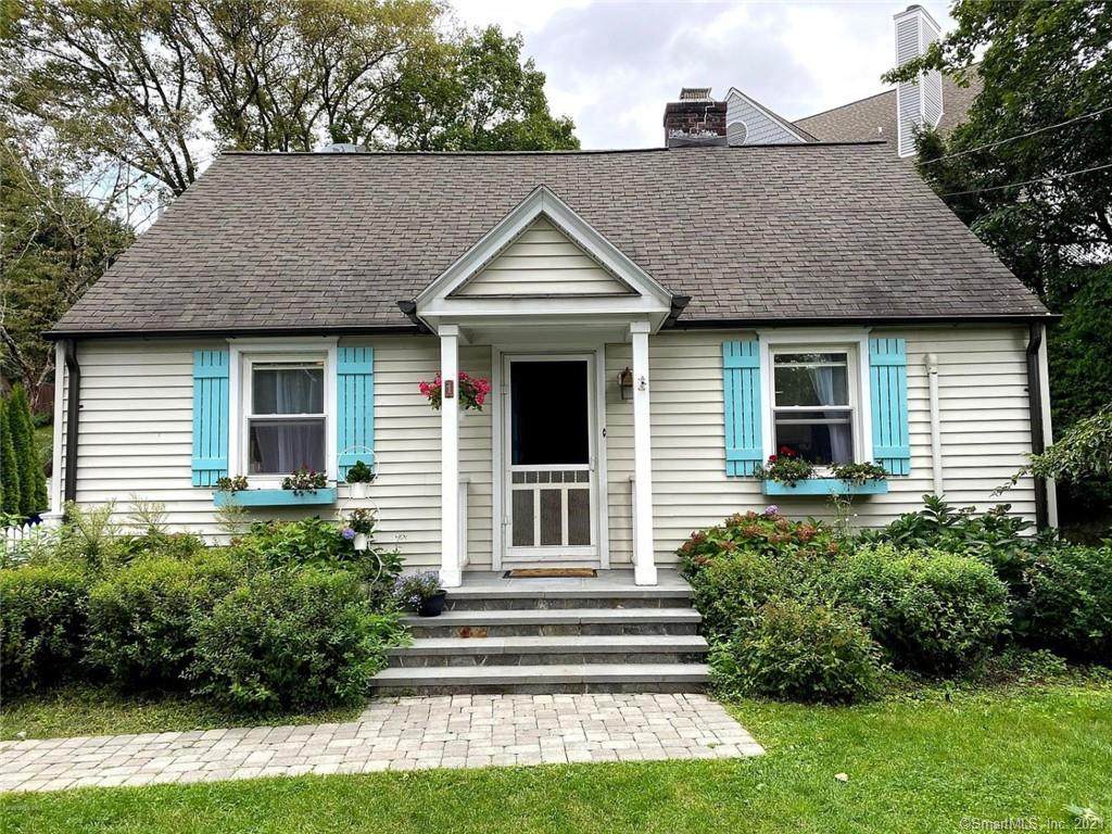 1 Idlewild Manor - Photo 1