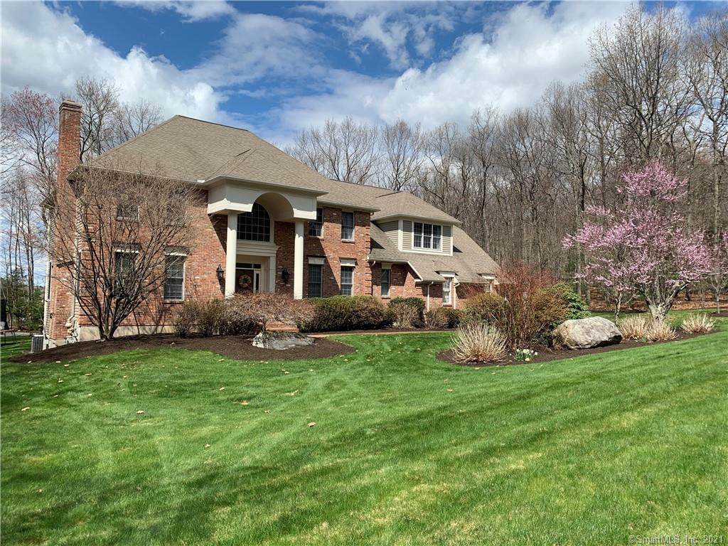 148 Kingswood Drive - Photo 1