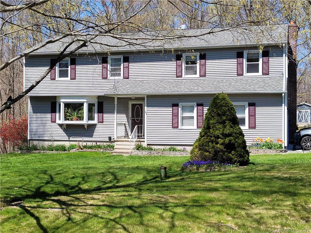 26 Oakwood Drive - Photo 1