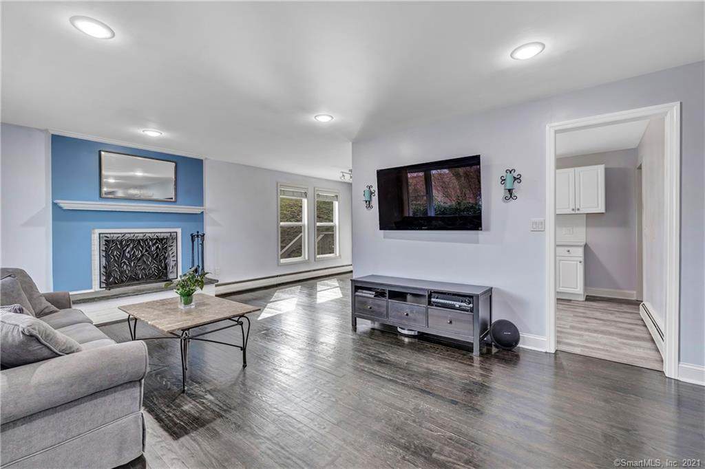 14 Knollwood Terrace - Photo 1