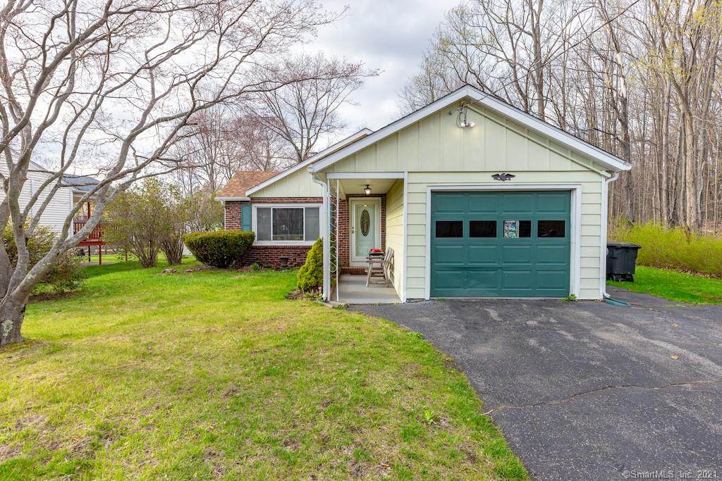 743 Charles Street - Photo 1