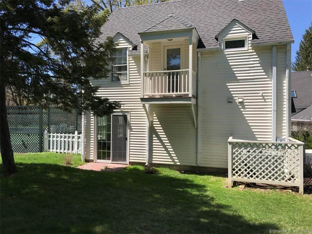 9 Great Elm Road - Photo 1