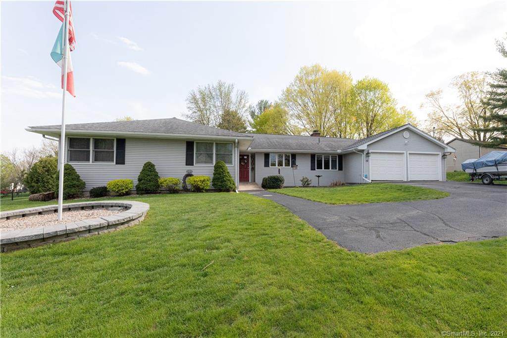 10 Pleasantview Drive - Photo 1