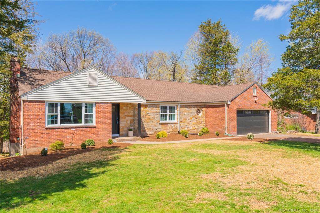 21 Skyline Drive - Photo 1