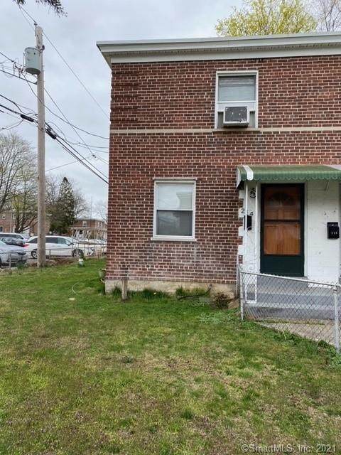 214 Court D Building 58 - Photo 1