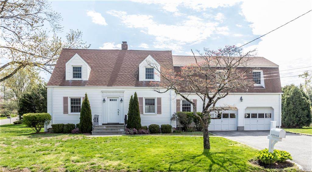 4 Hampton Road - Photo 1
