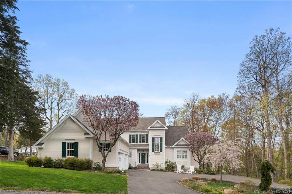 94 Hunter Drive - Photo 1