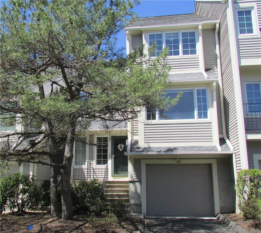 128 Paugusett Circle - Photo 1
