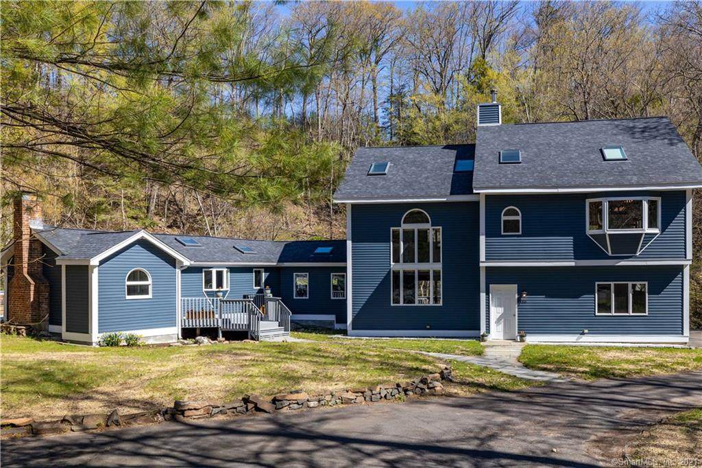 46 Barkhamsted Road - Photo 1