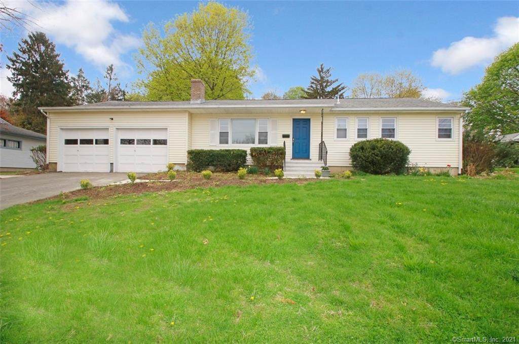 18 Meadowbrook Road - Photo 1