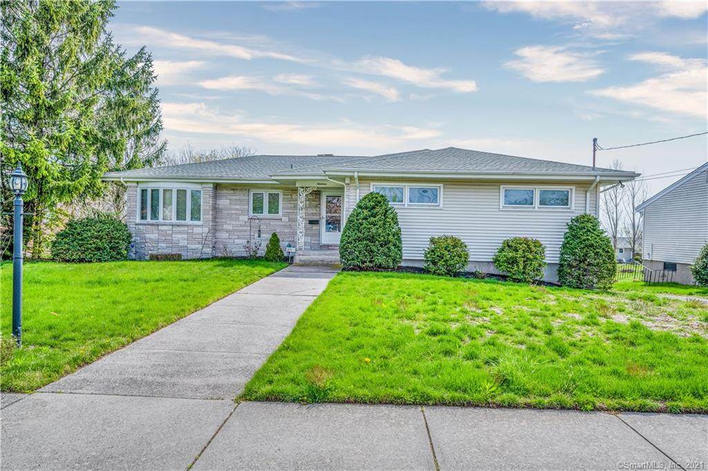 19 Hopkins Drive - Photo 1