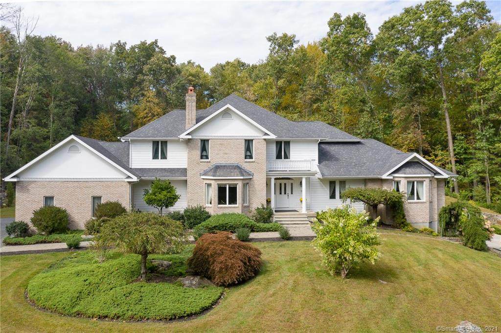 54 Falcon Crest Road - Photo 1