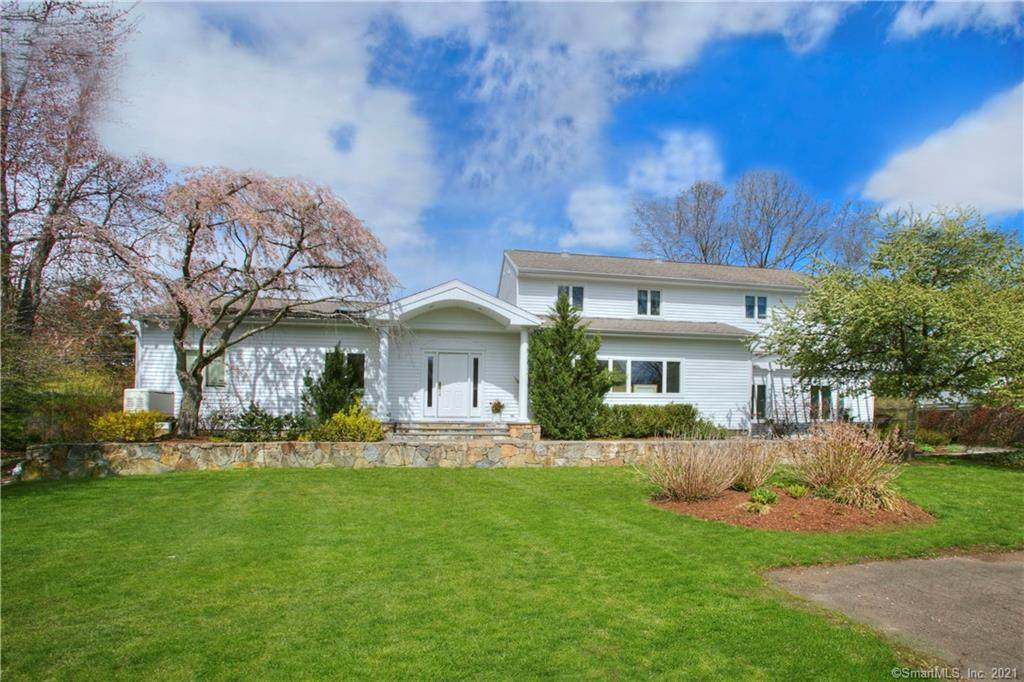 42 Fairfield Avenue - Photo 1