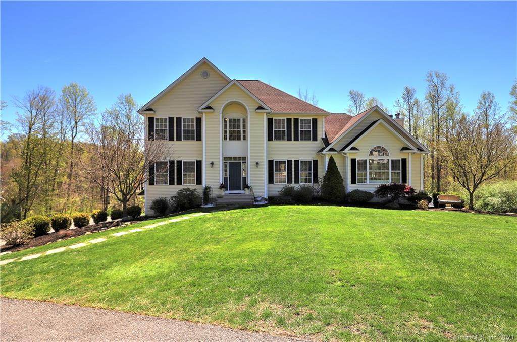 8 Aspen Lane - Photo 1
