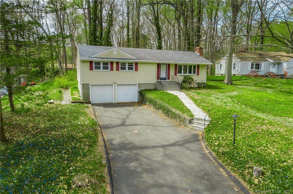 217 Pinewood Trail - Photo 1