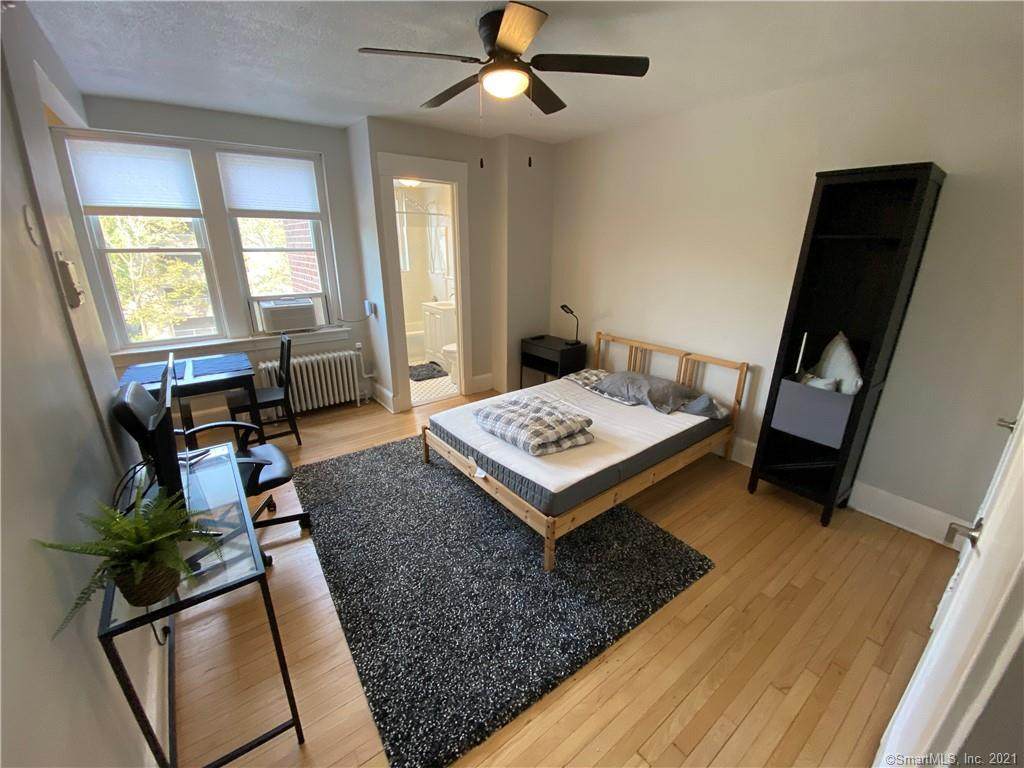 100 Howe Street - Photo 1