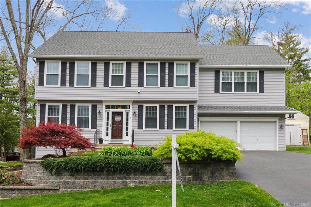 8 Elizabeth Road - Photo 1