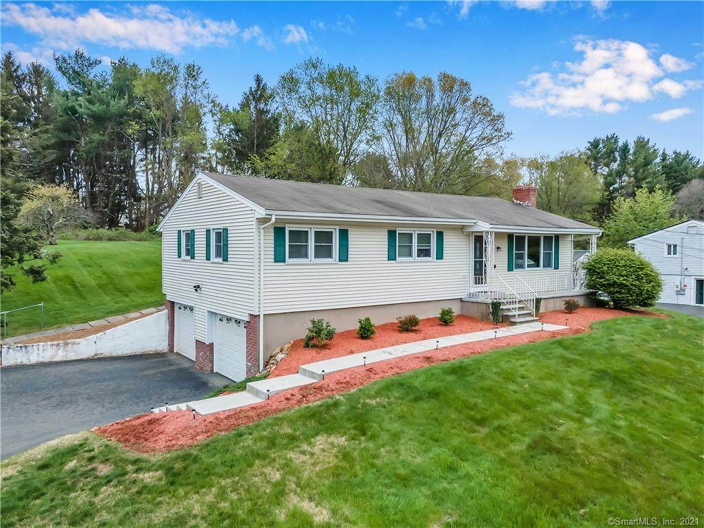 22 Surrey Drive - Photo 1