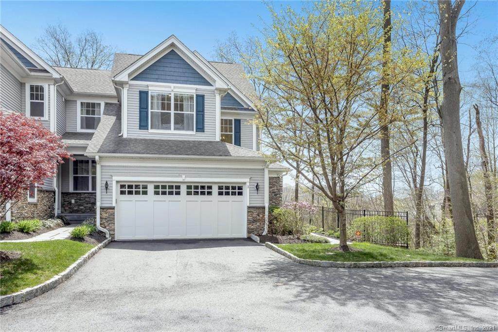560 River Road - Photo 1