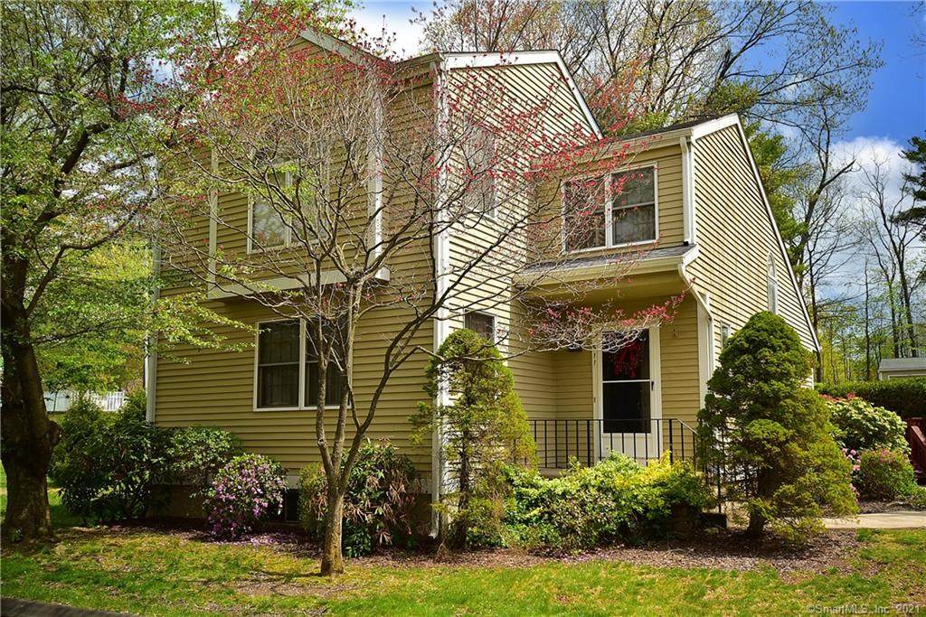 511 Carriage Drive - Photo 1