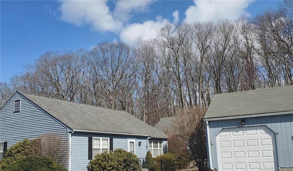 10 Strathmore Lane - Photo 1