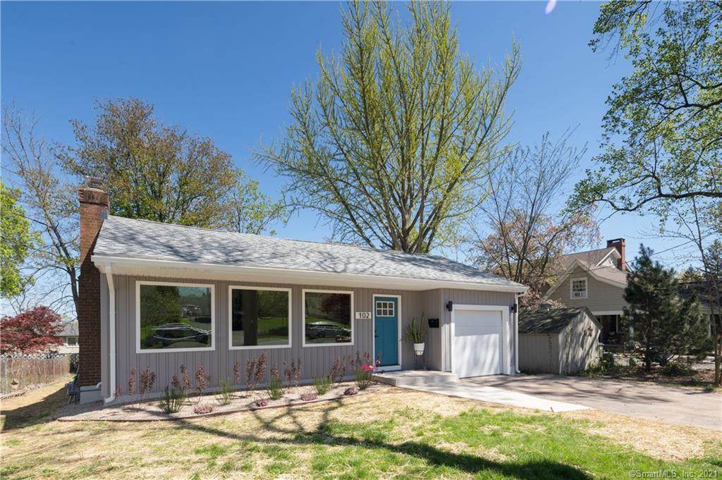 102 Knollwood Road - Photo 1