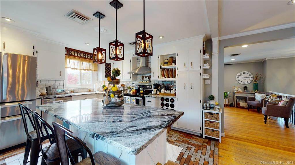 3 King Edward Road - Photo 1
