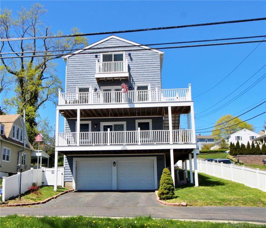 105 Edgefield Avenue - Photo 1