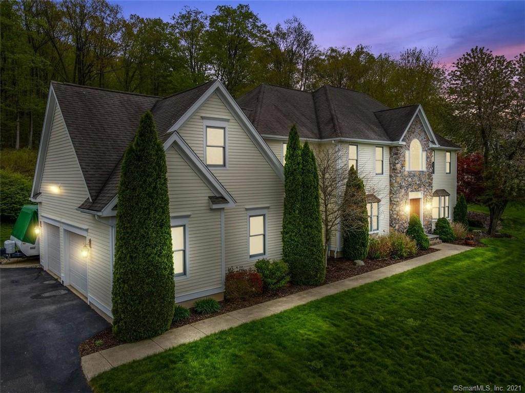 432 Rockwood Drive - Photo 1