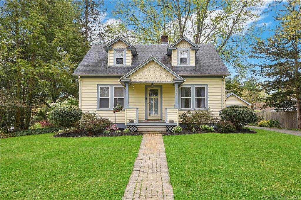107 Hillcrest Avenue - Photo 1
