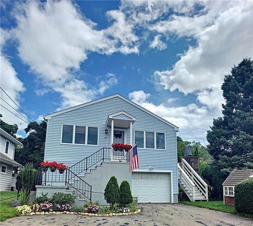 43 Middlefield Street - Photo 1
