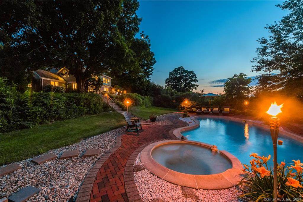 220 Chestnut Hill Road - Photo 1