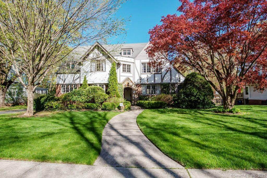 31 Alston Avenue - Photo 1