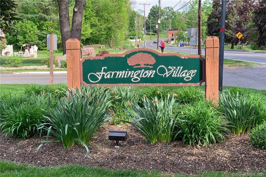 1634 Farmington Avenue - Photo 1