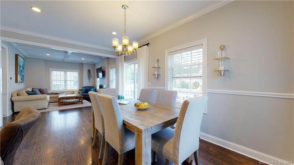 29 Douglas Avenue - Photo 1
