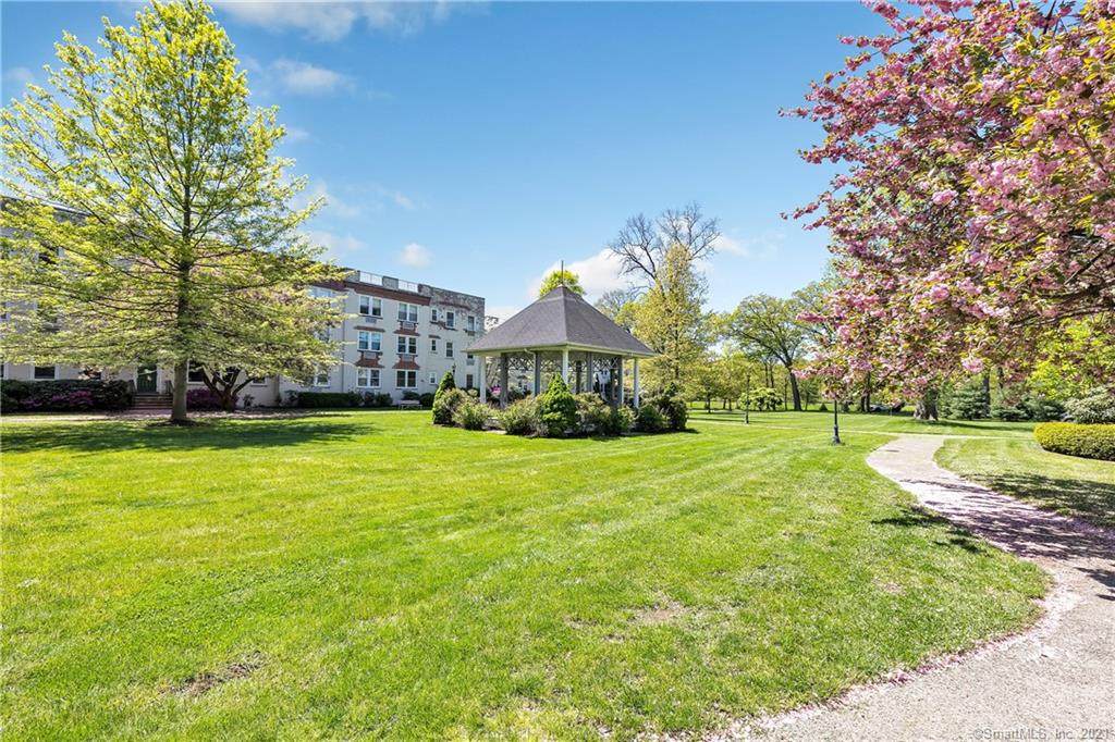 124 Summer Street - Photo 1