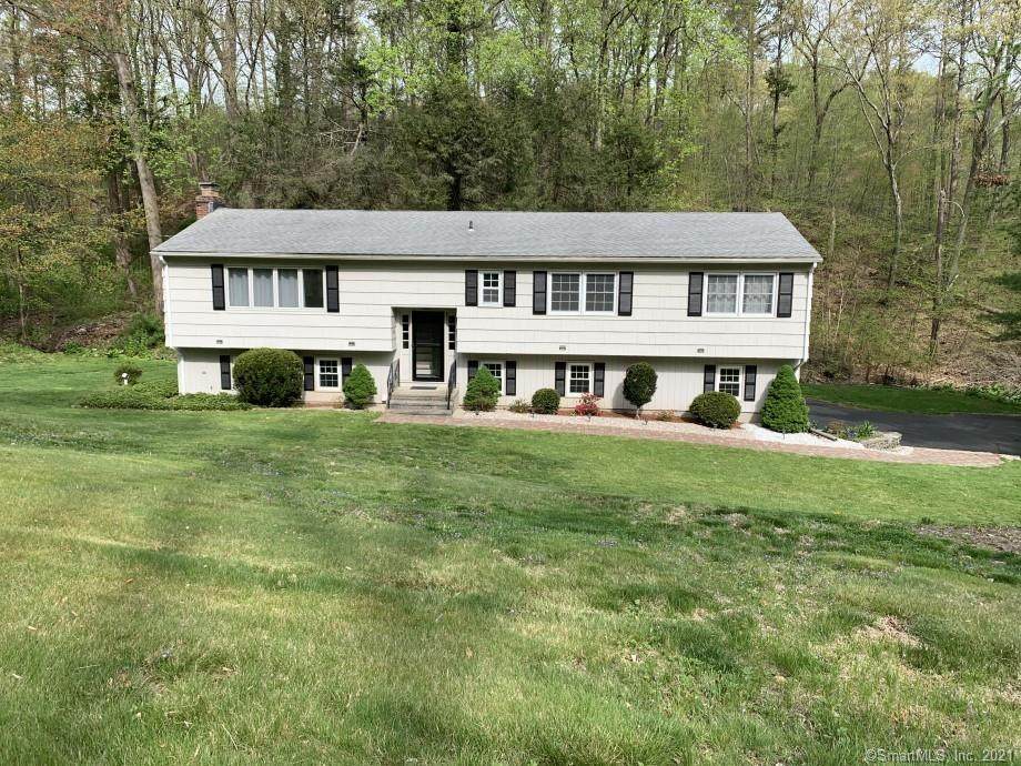 734 Greenbrier Drive - Photo 1
