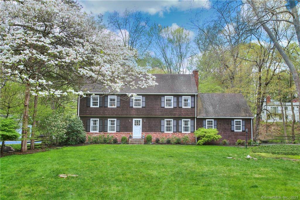 33 Riverfield Drive - Photo 1