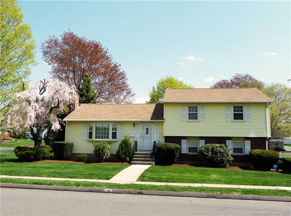 8 Fairlane Drive - Photo 1