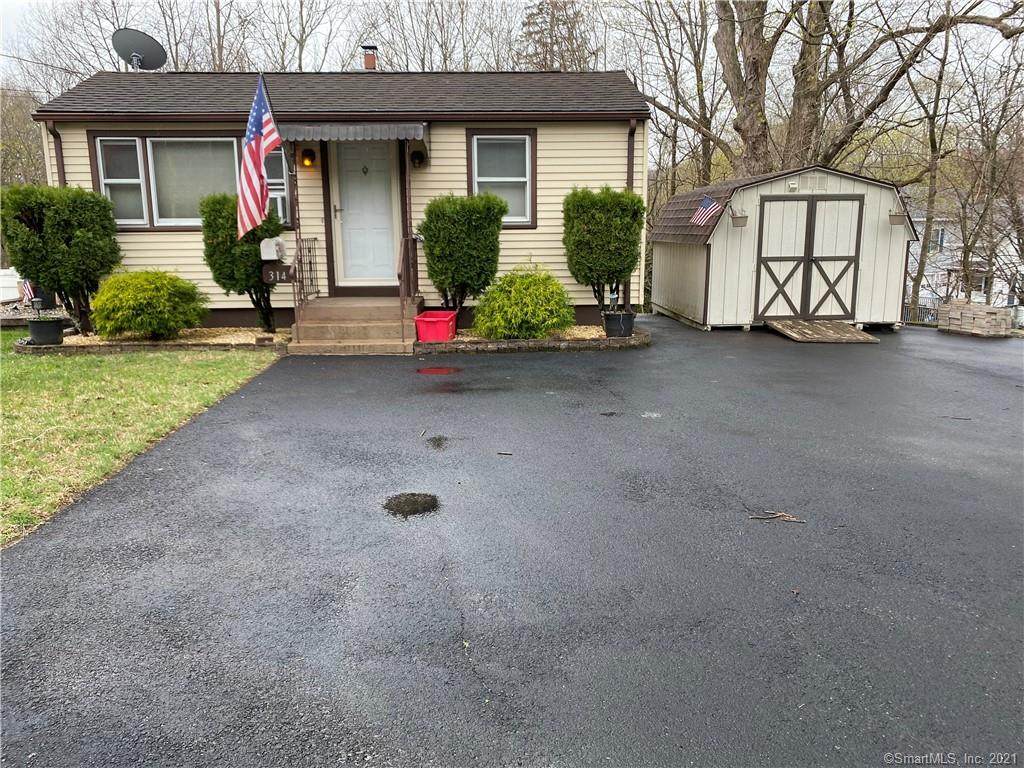 314 Hawthorne Avenue - Photo 1
