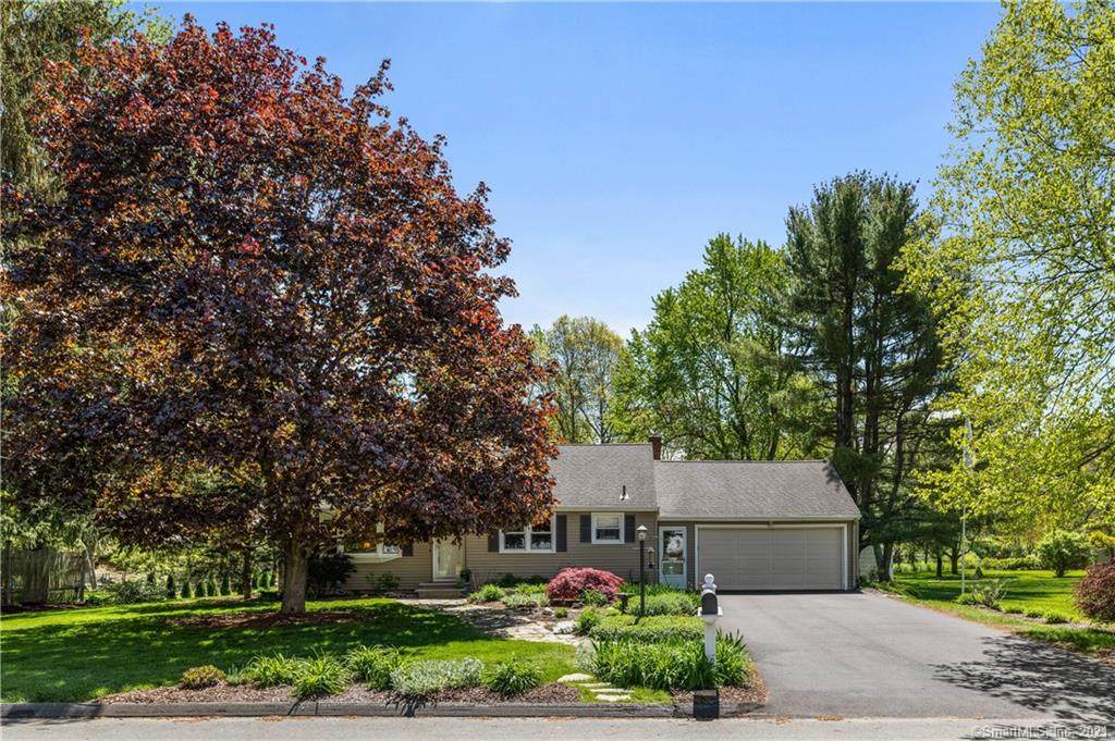 12 Manor Lane - Photo 1