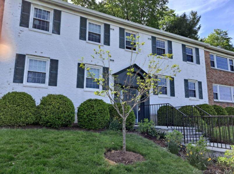 74 Heritage Hill Road - Photo 1