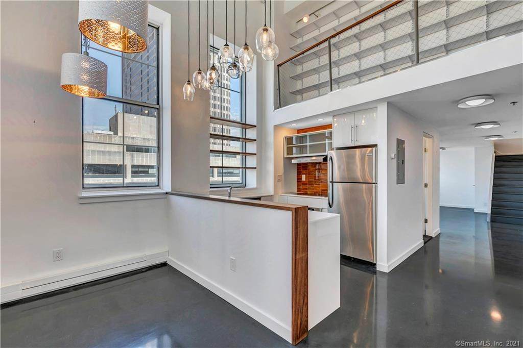 124 Court Street - Photo 1