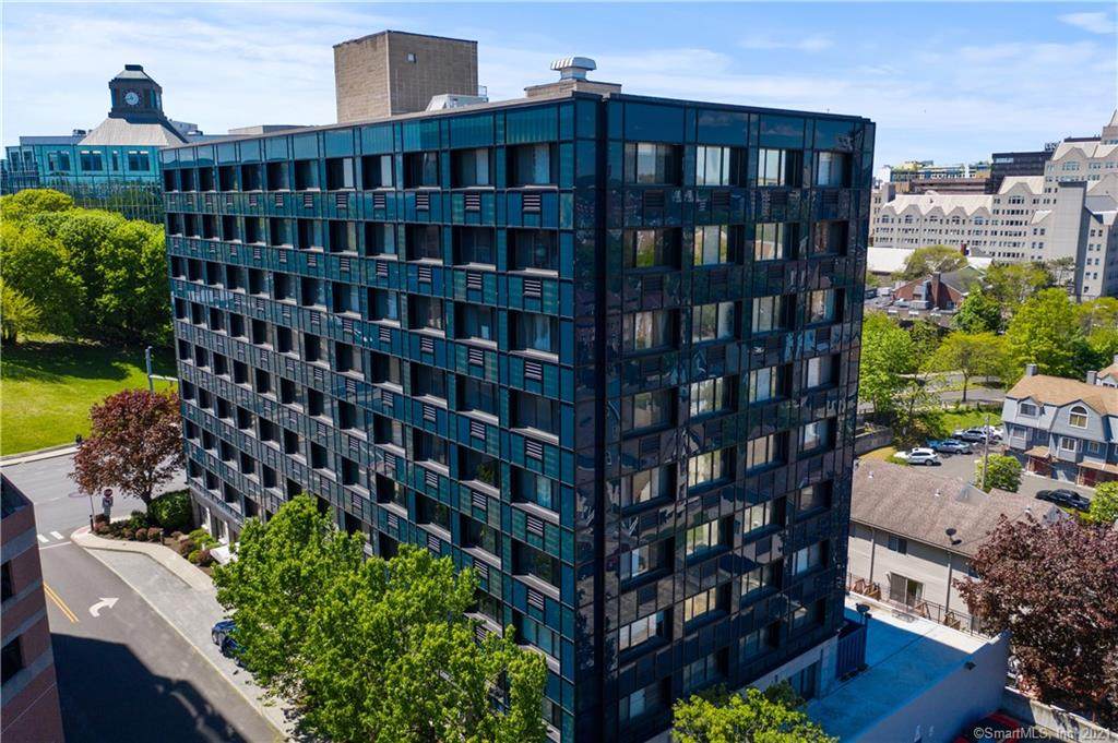 300 Broad Street - Photo 1