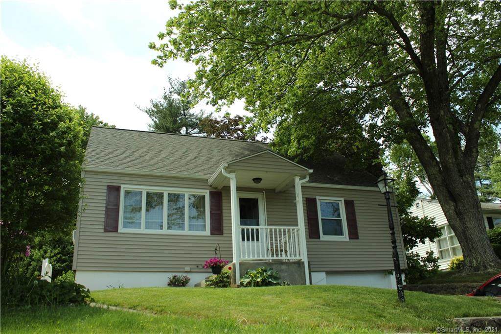 11 Deepwood Drive - Photo 1