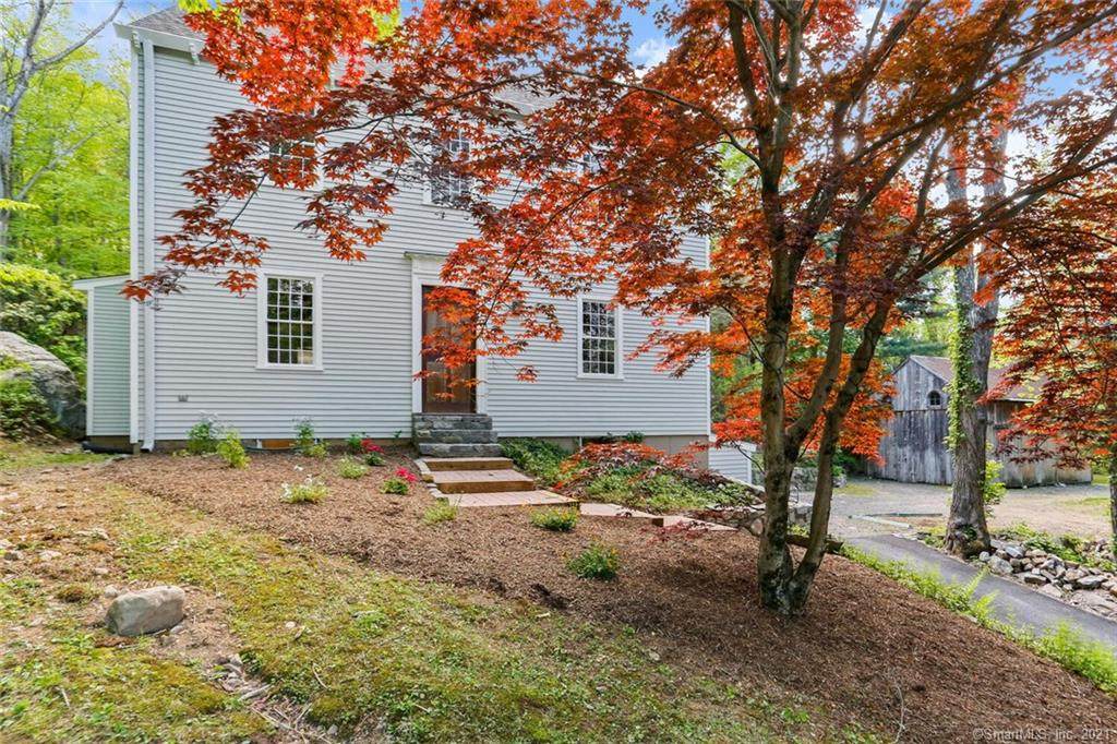 139 Mountain Road - Photo 1