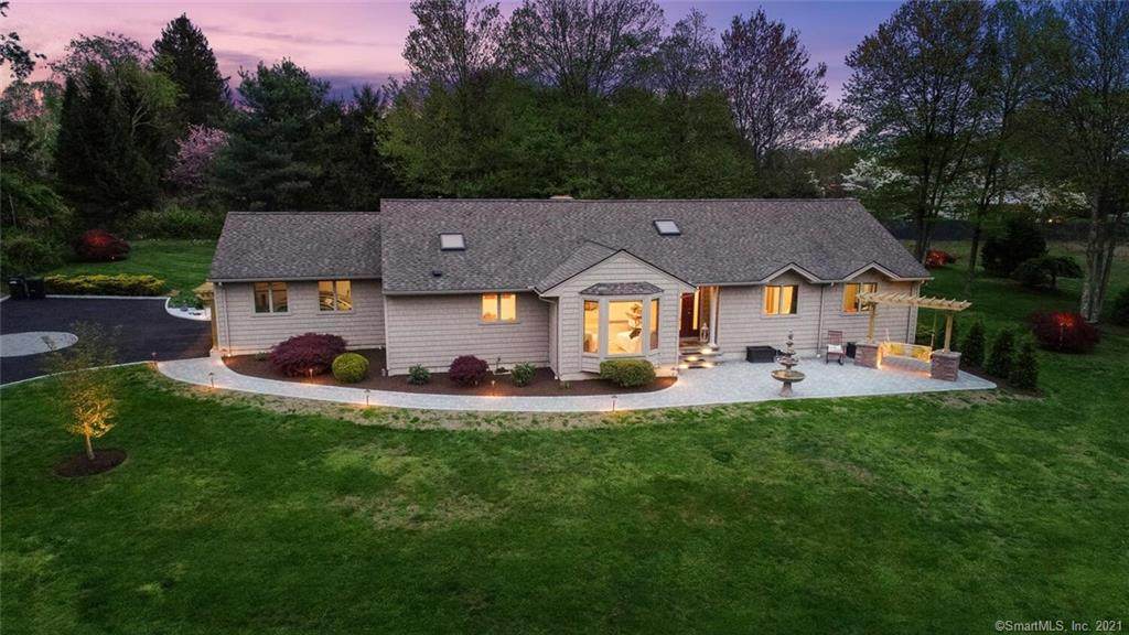 26 Far Horizon Drive - Photo 1