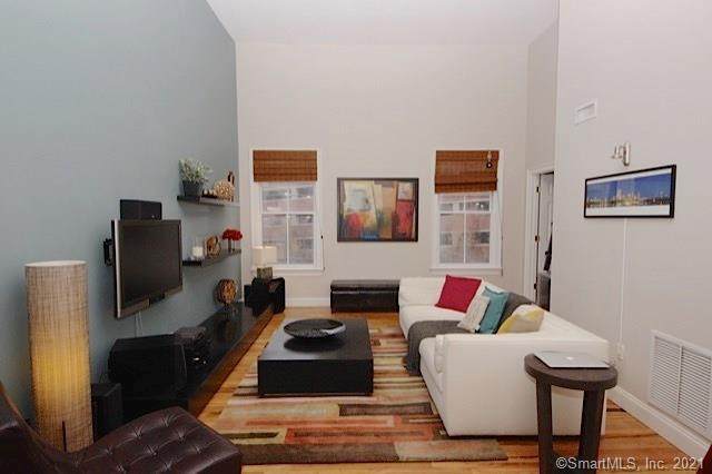 16 Ann Street - Photo 1