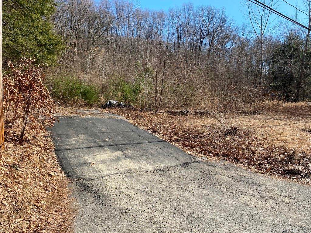 258 Carter Road - Photo 1